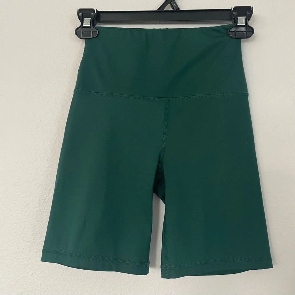 Reformation Ecomove High Rise 7" Bike Shorts - Picture 5 of 9